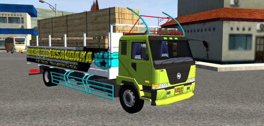 Truck Nissan Angkut Kayu